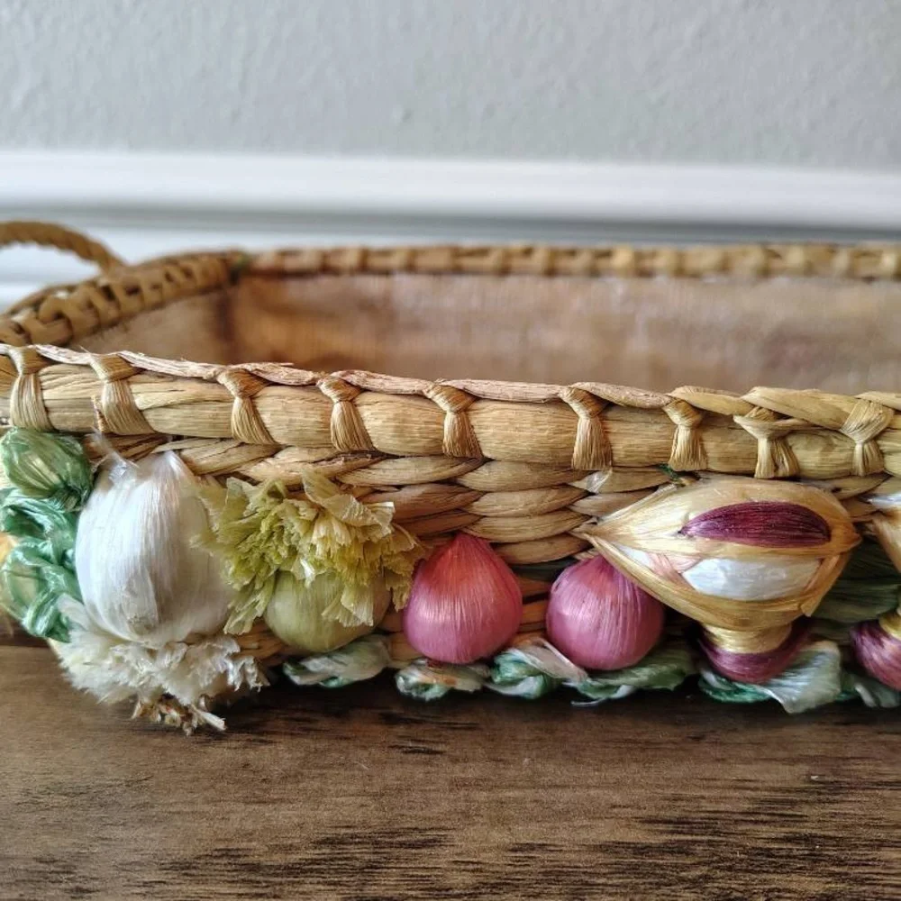 Vtg Woven Raffia Straw Casserole Basket Faux Fruit Vegetables Mushrooms